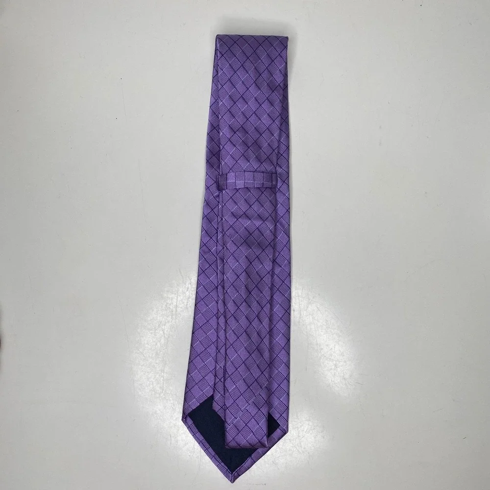 Holland & Sherry Savile Row London Purple Silk Diamond Weave Necktie‎ Handmade